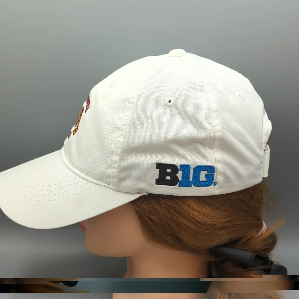 Minnesota Golden Gophers Golf B1G Hat Cap Nike OSFM White Strapback